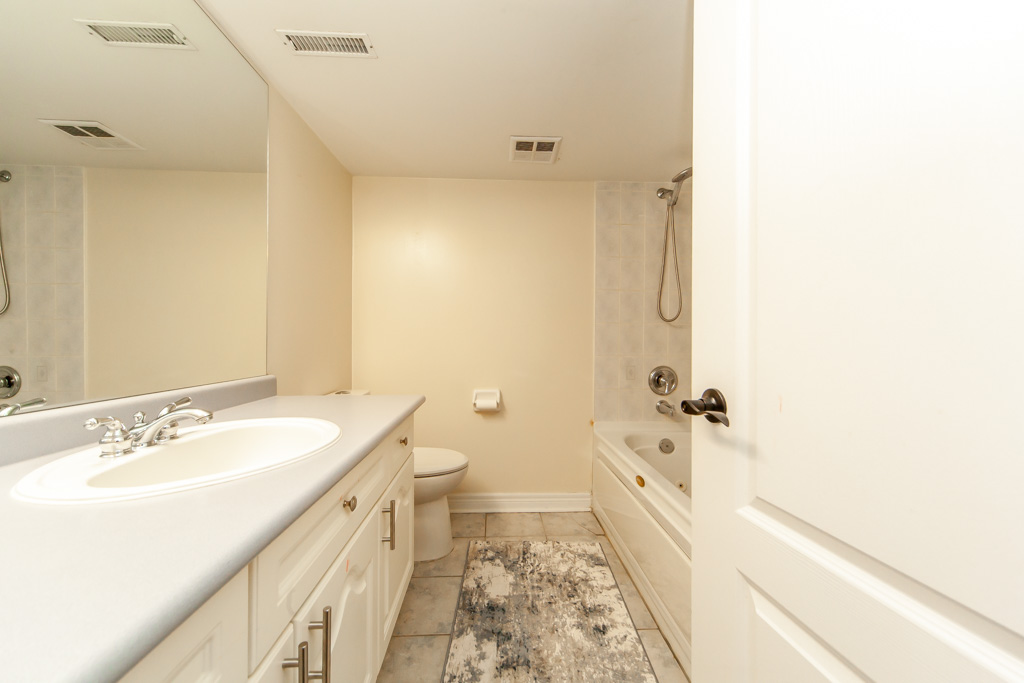 3901-early-settler-row-mississauga-53