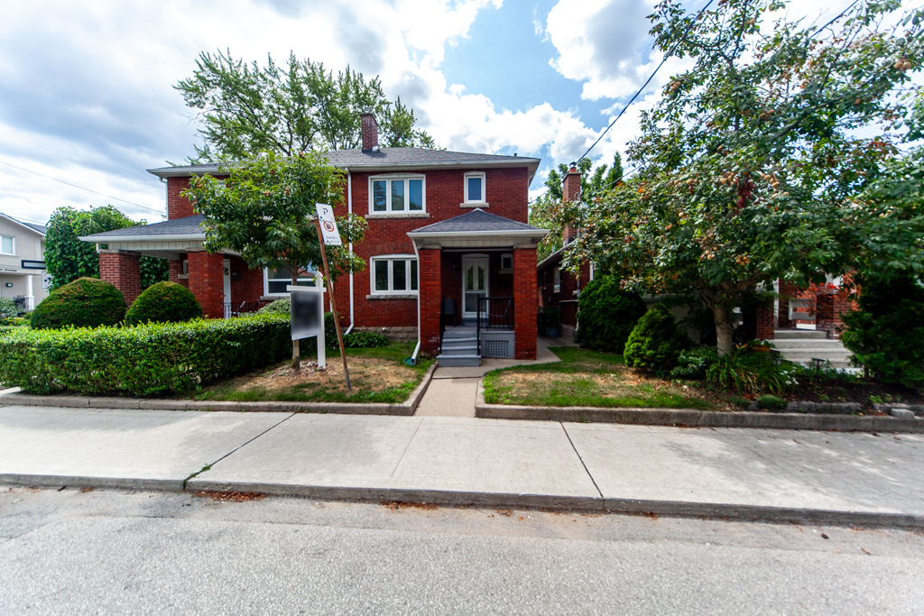 419-mortimer-ave-toronto-1