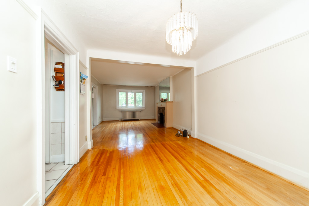 419-mortimer-ave-toronto-17