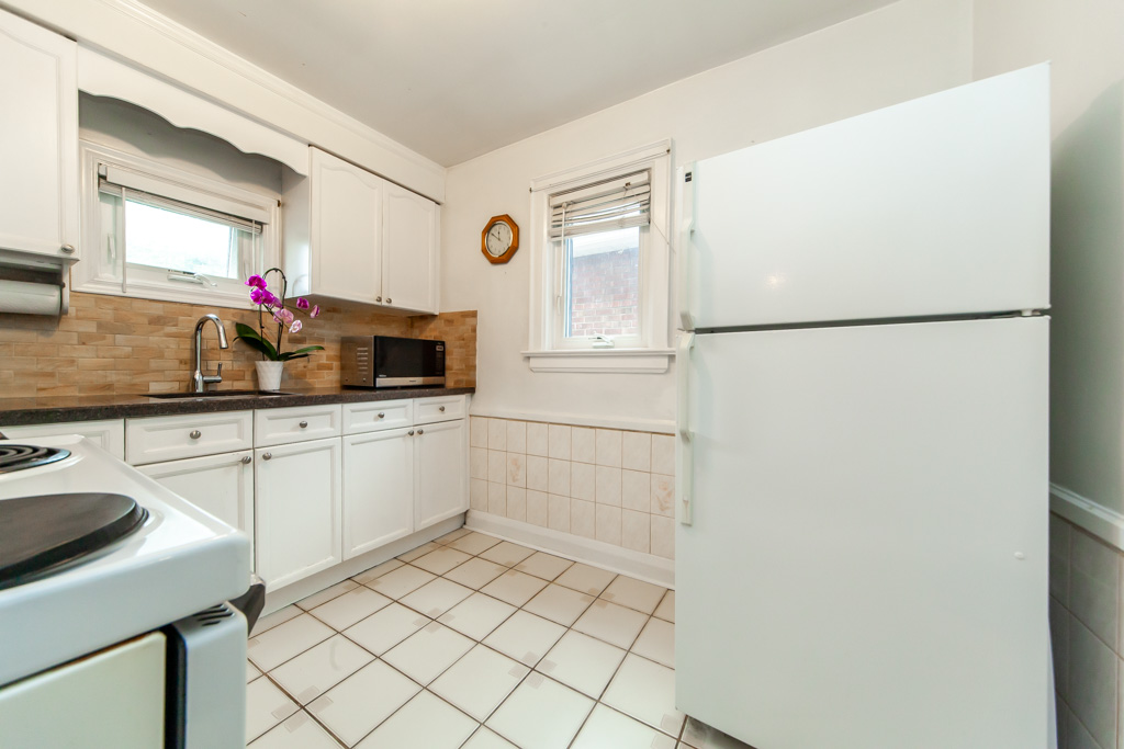 419-mortimer-ave-toronto-18