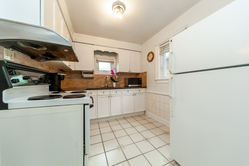 419-mortimer-ave-toronto-19