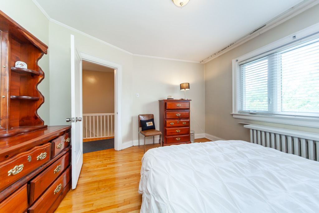 419-mortimer-ave-toronto-27