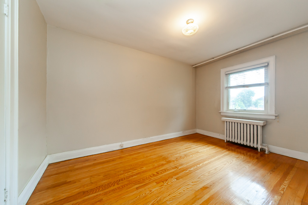 419-mortimer-ave-toronto-29