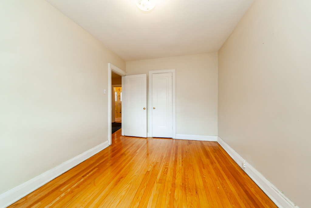419-mortimer-ave-toronto-31