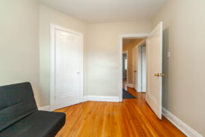 419-mortimer-ave-toronto-33