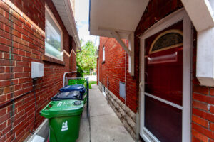 419-mortimer-ave-toronto-44