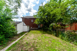 419-mortimer-ave-toronto-46