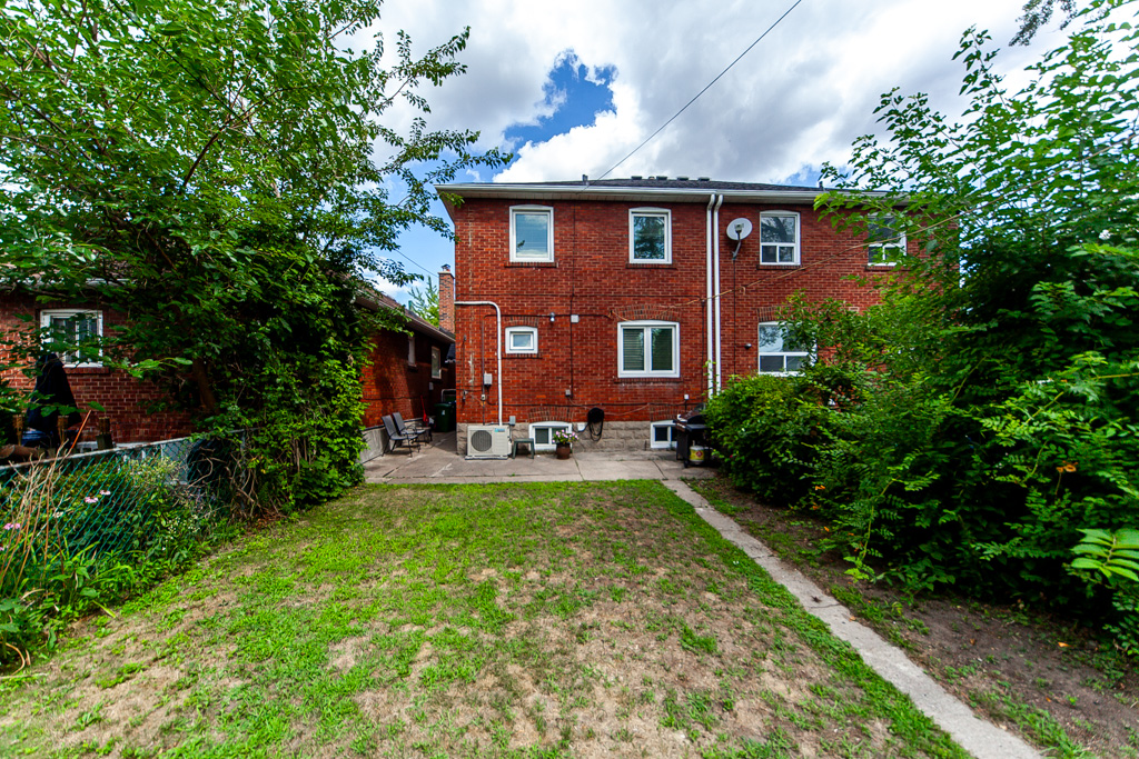419-mortimer-ave-toronto-47