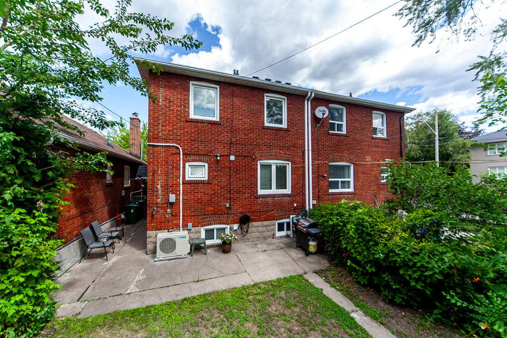 419-mortimer-ave-toronto-48