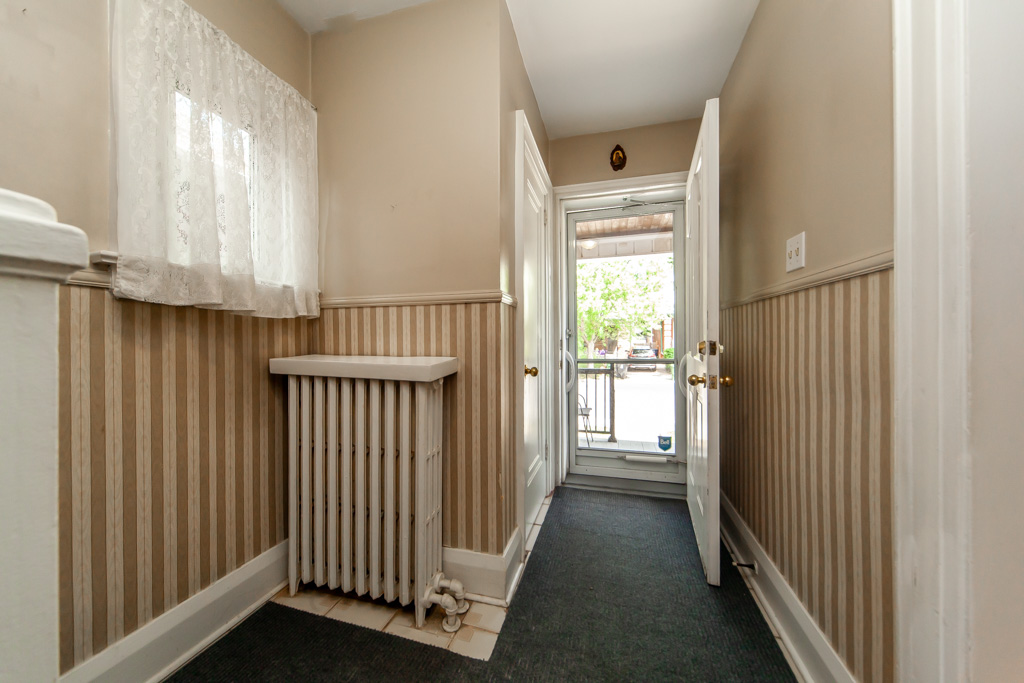 419-mortimer-ave-toronto-6