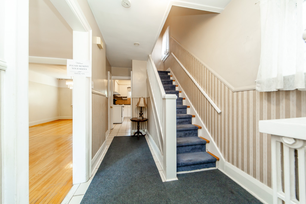 419-mortimer-ave-toronto-8