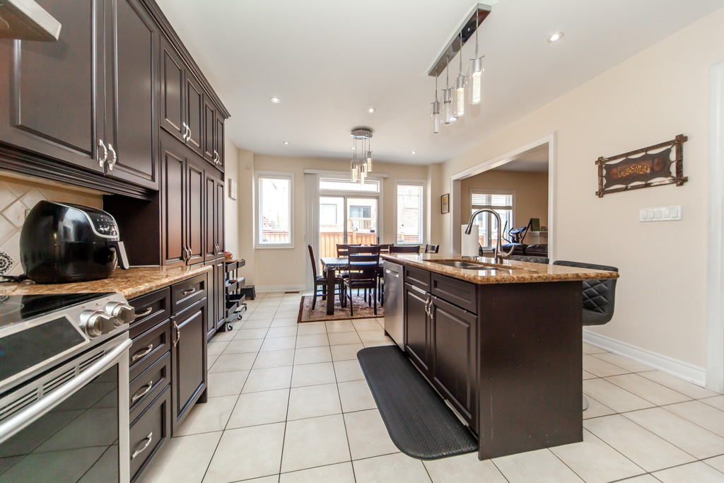 83-ampezzo-ave-vaughan-11