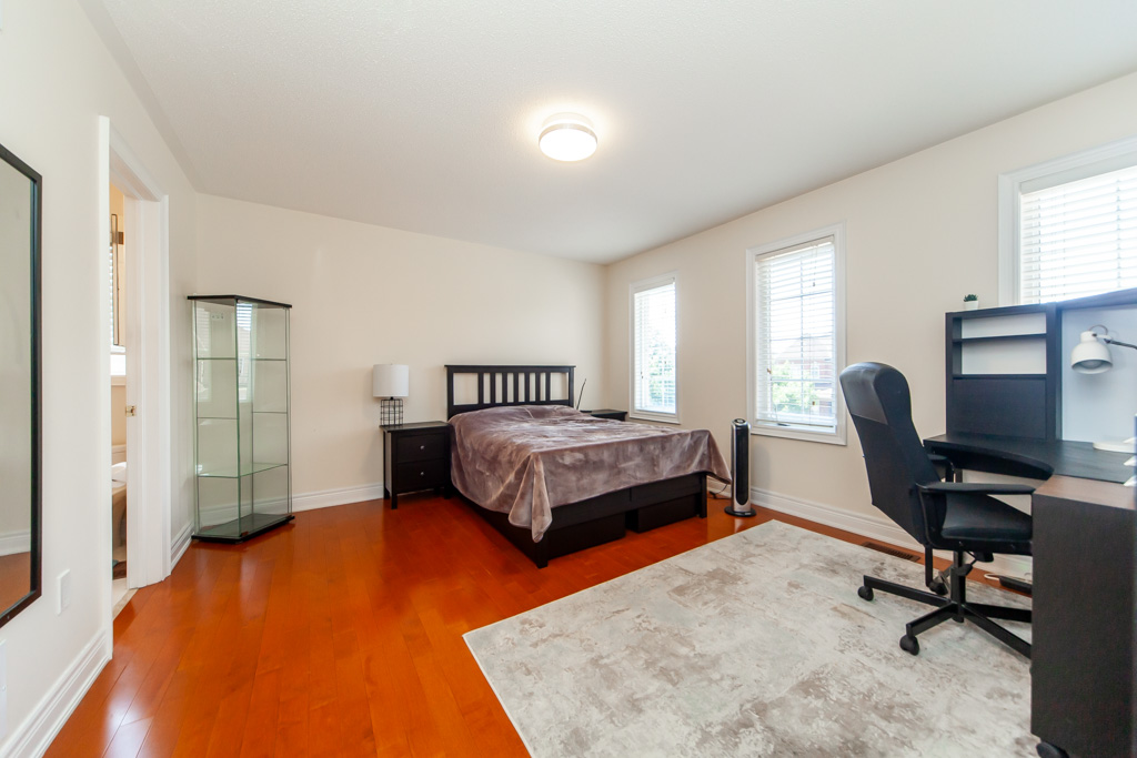 83-ampezzo-ave-vaughan-30
