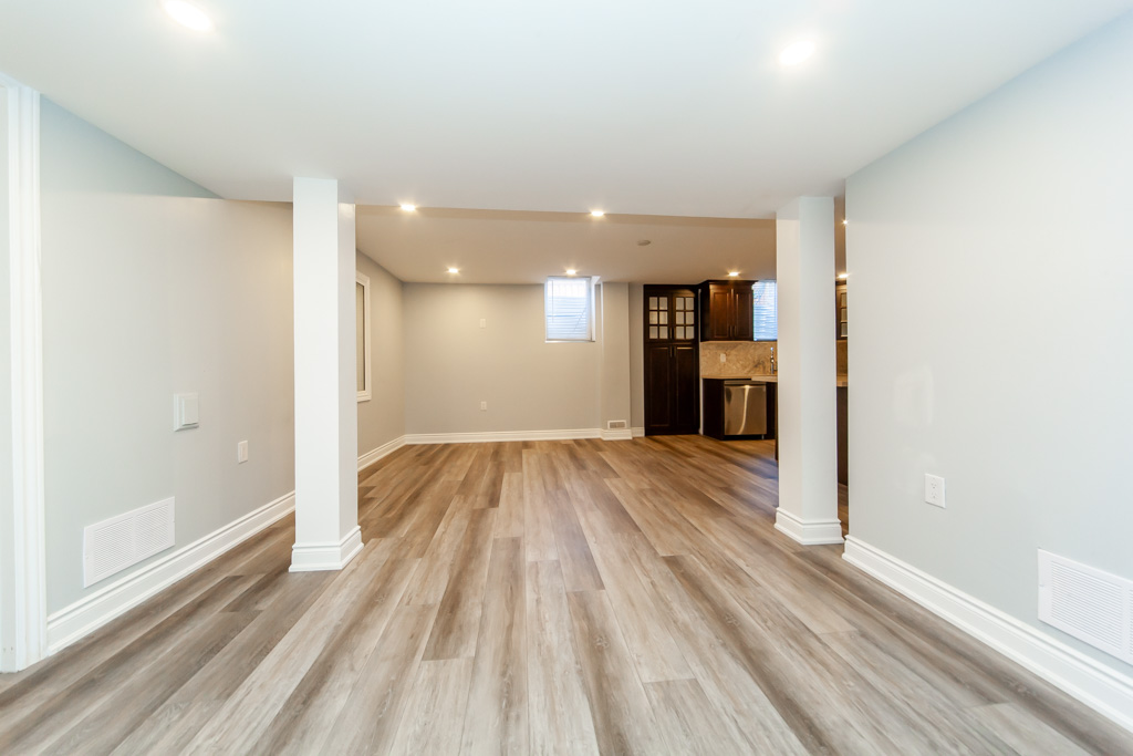 83-ampezzo-ave-vaughan-41