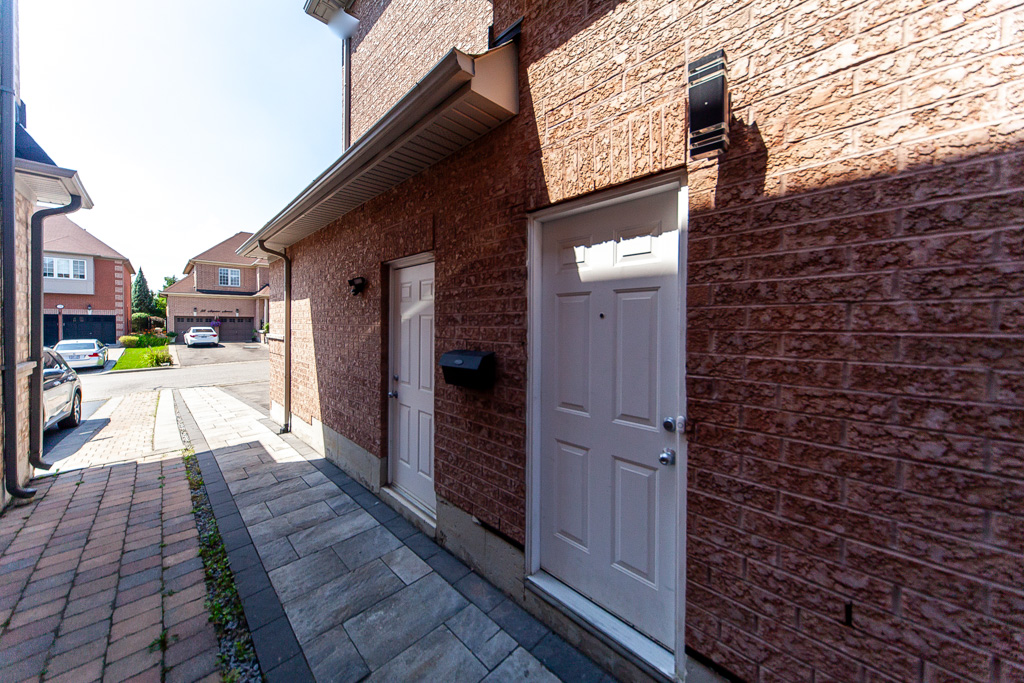 83-ampezzo-ave-vaughan-53