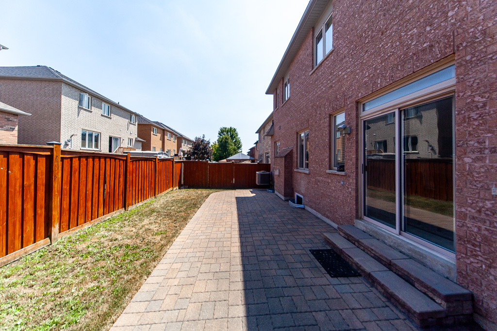 83-ampezzo-ave-vaughan-54