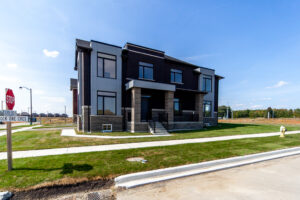 28-silver-creek-dr-vaughan-1