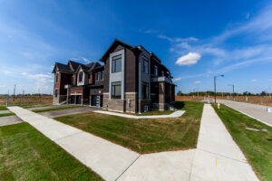 28-silver-creek-dr-vaughan-2