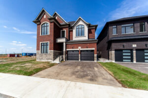 34-silver-creek-dr-vaughan-1