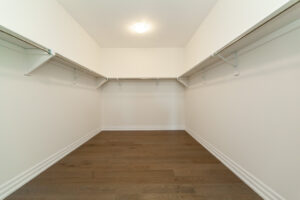 34-silver-creek-dr-vaughan-33