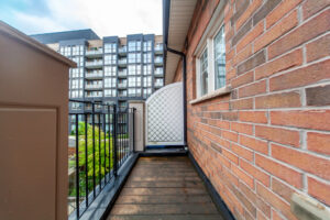 36-02-2420-baronwood-dr-oakville-18