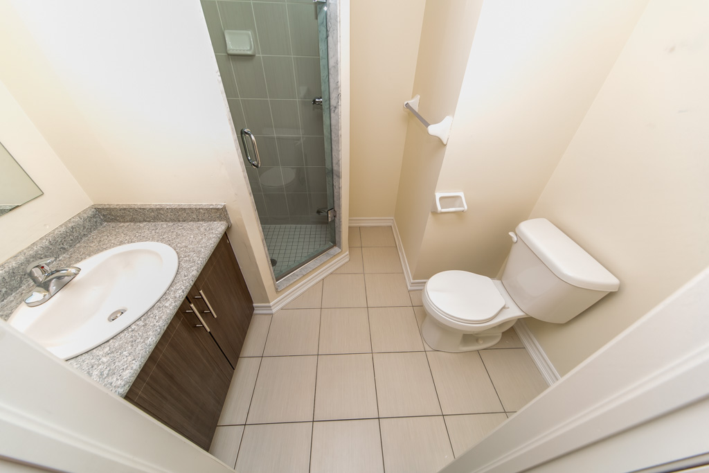 36-02-2420-baronwood-dr-oakville-34