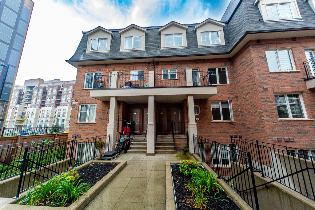 36-02-2420-baronwood-dr-oakville-5