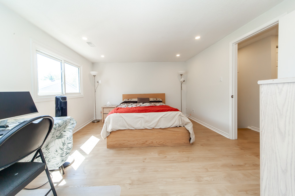 88-2050-upper-middle-rd-burlington-31