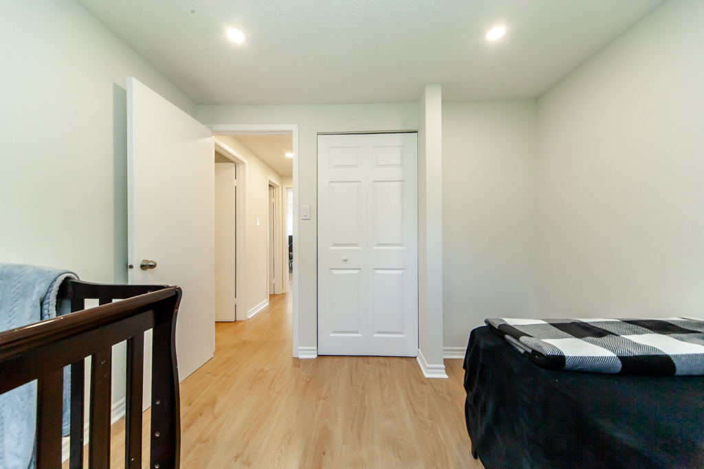 88-2050-upper-middle-rd-burlington-42