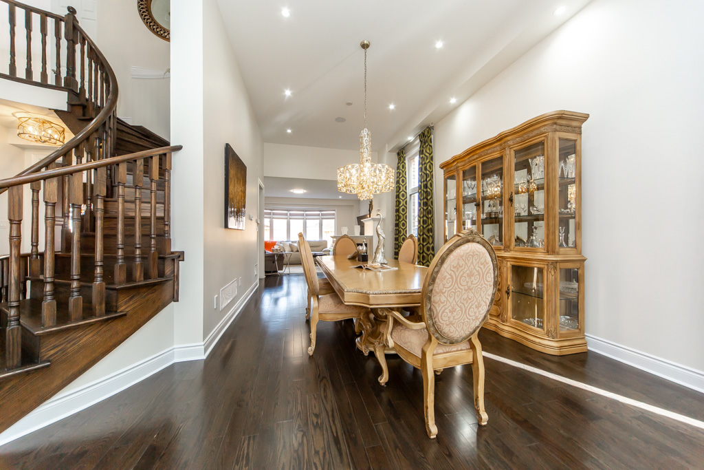 37-royal-west-dr-brampton-10