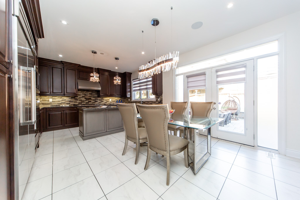 37-royal-west-dr-brampton-18