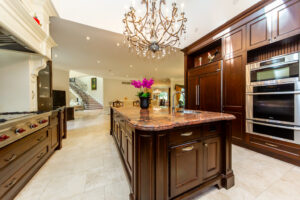 481-country-club-cres-mississauga-11