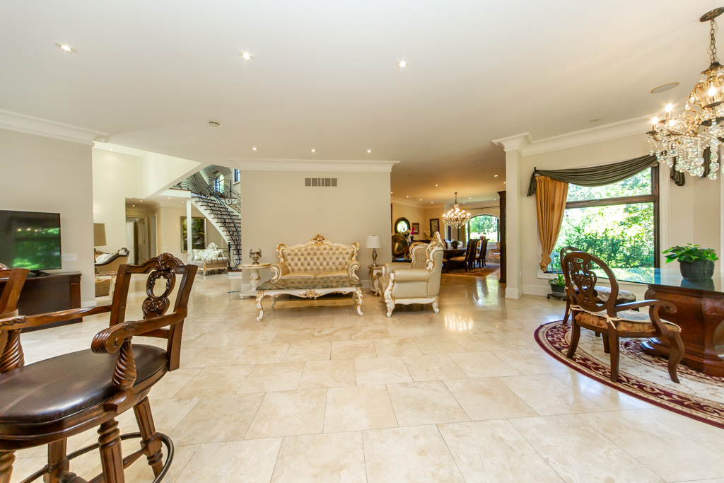 481-country-club-cres-mississauga-12