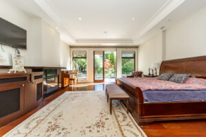 481-country-club-cres-mississauga-24