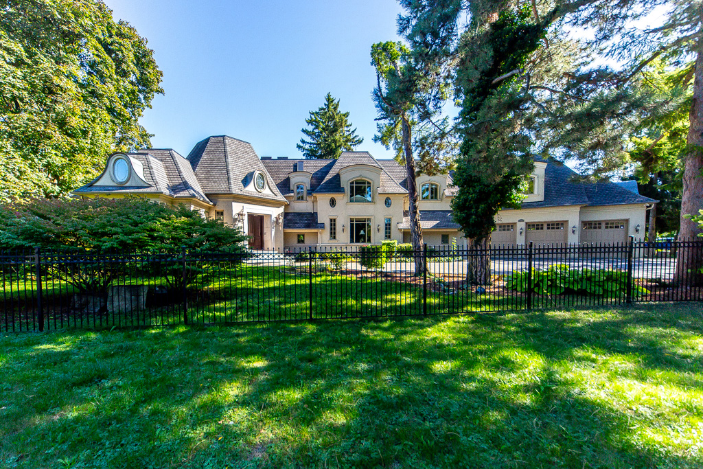 481-country-club-cres-mississauga-4