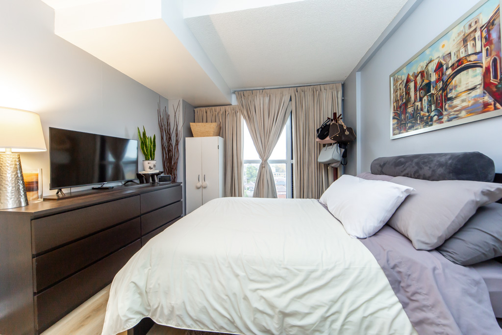 706-1600-keele-st-toronto-26