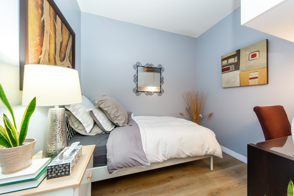 706-1600-keele-st-toronto-28