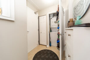 706-1600-keele-st-toronto-34