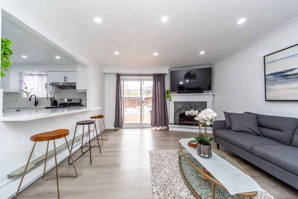 2-87-irwin-rd-etobicoke-11