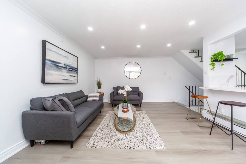 2-87-irwin-rd-etobicoke-13