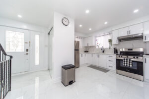 2-87-irwin-rd-etobicoke-17