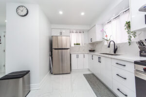 2-87-irwin-rd-etobicoke-20