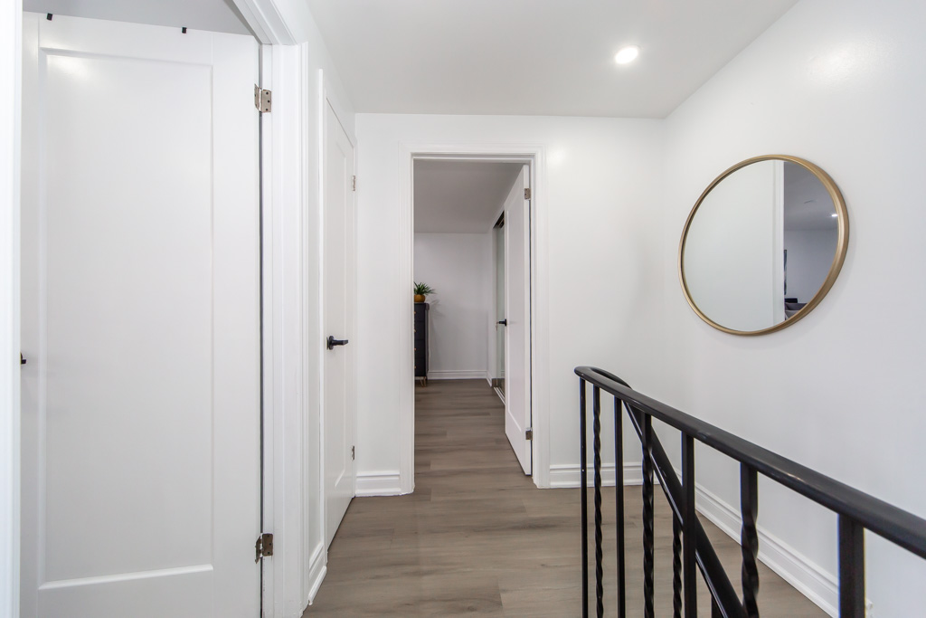 2-87-irwin-rd-etobicoke-24