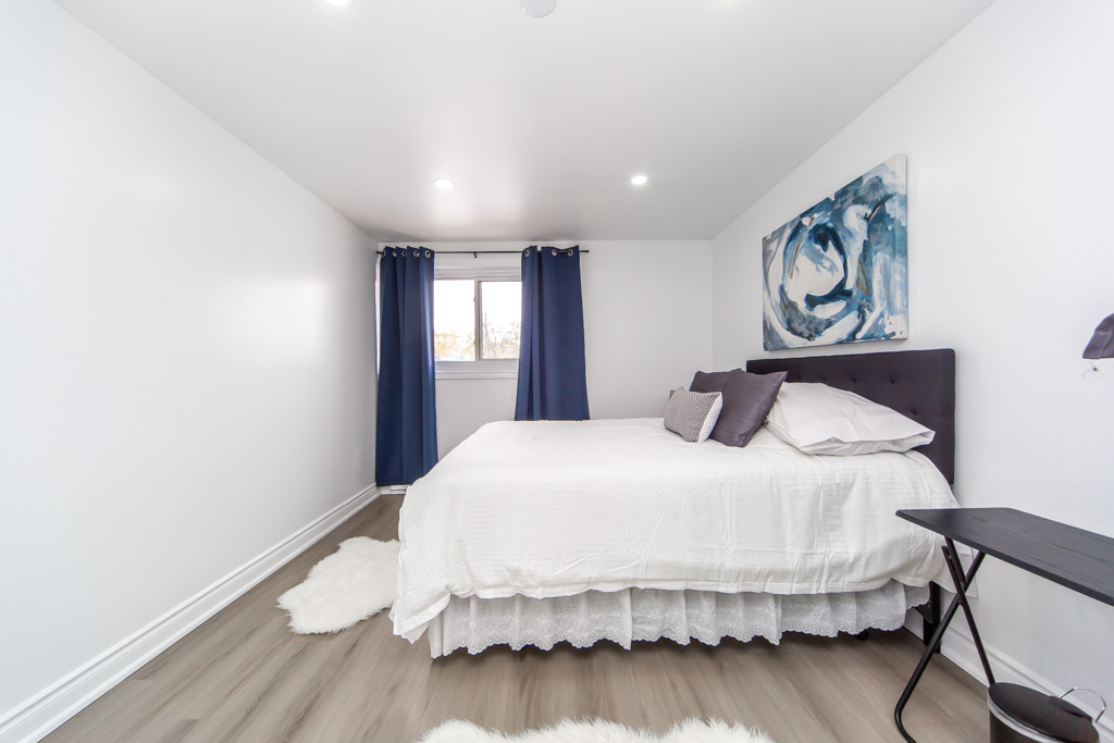 2-87-irwin-rd-etobicoke-26