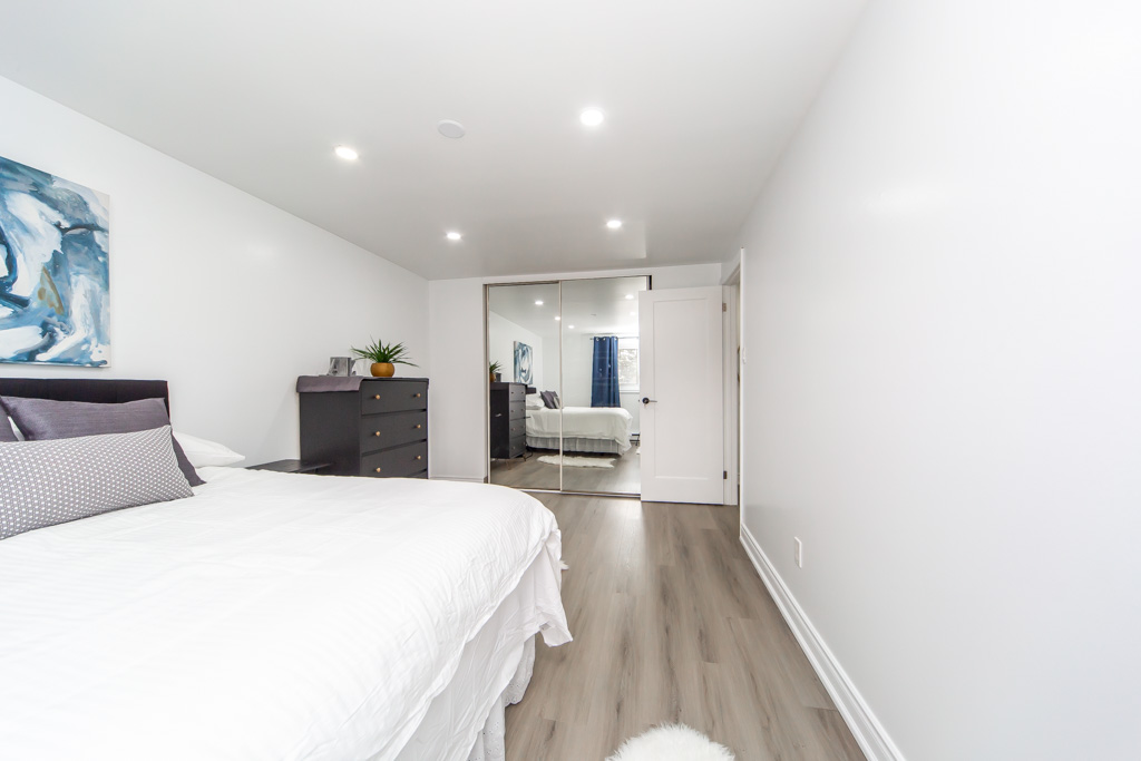 2-87-irwin-rd-etobicoke-27