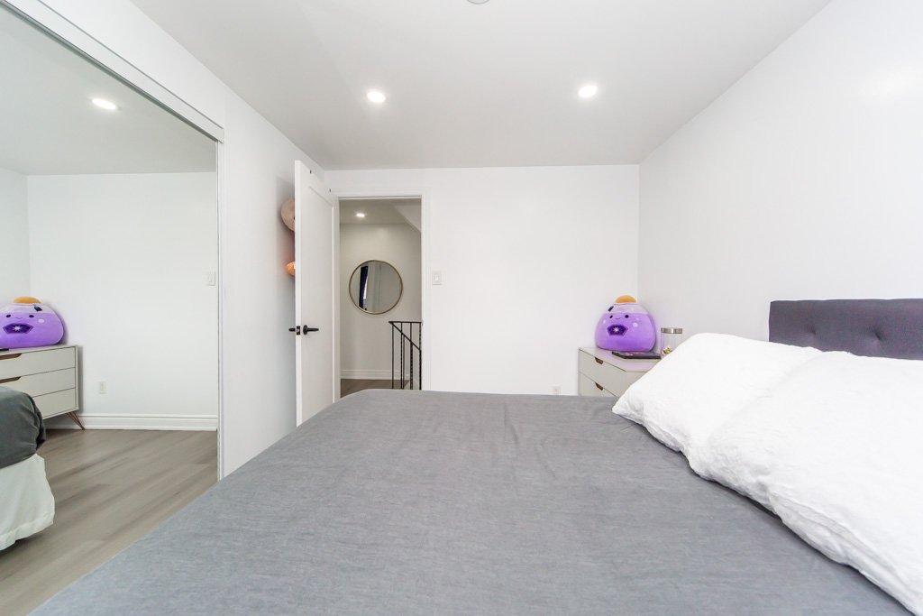 2-87-irwin-rd-etobicoke-30