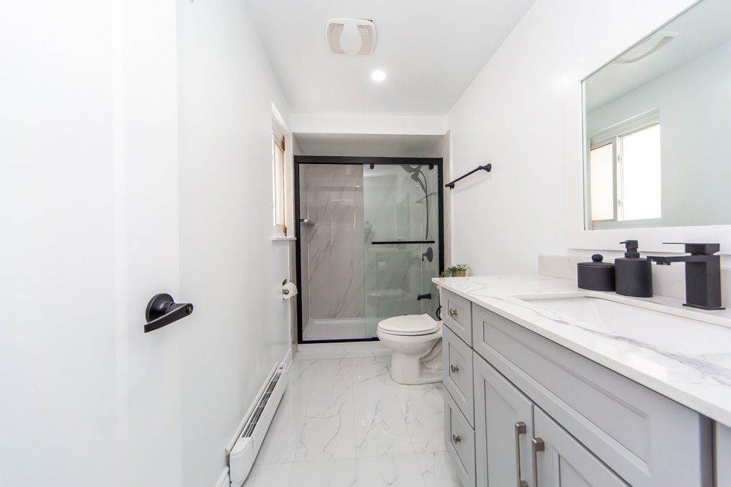 2-87-irwin-rd-etobicoke-31