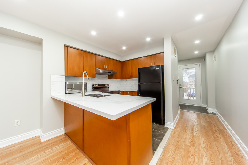 22-5050-intrepid-dr-mississauga-19