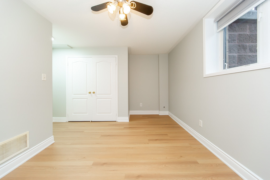 22-5050-intrepid-dr-mississauga-29