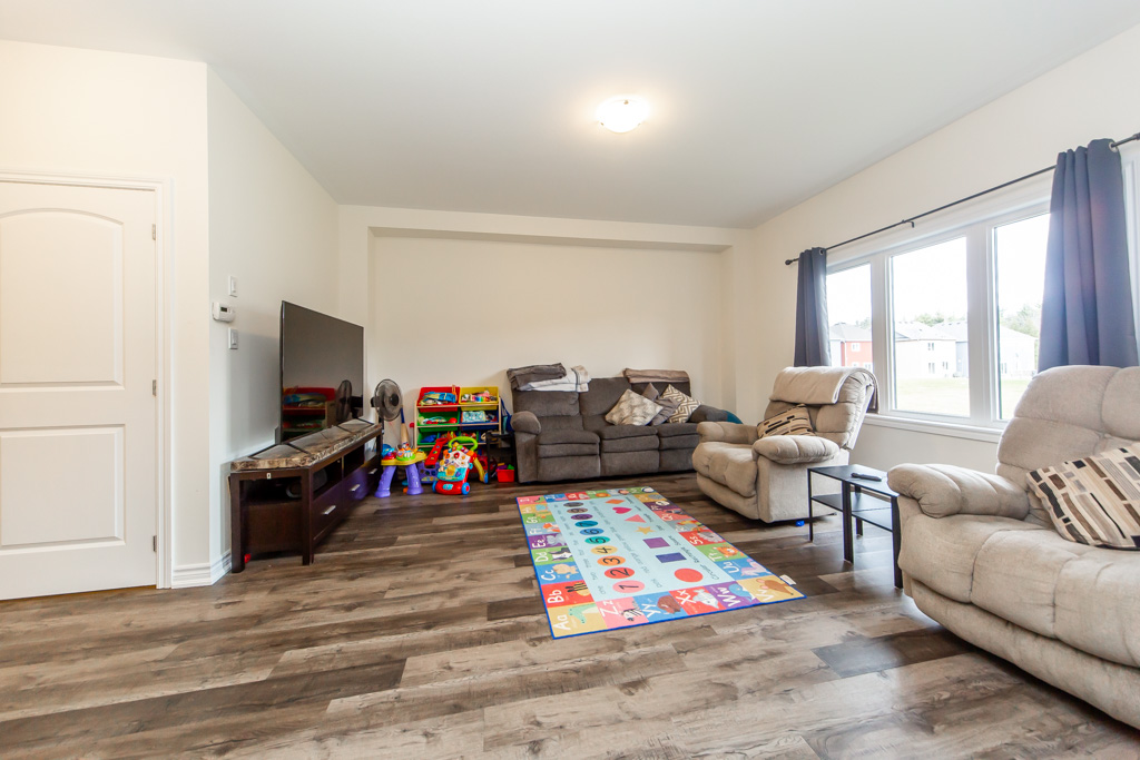 260-beechwood-forest-ln-gravenhurst-10